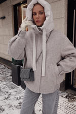 Пуховик средней длины из шерсти с капюшоном