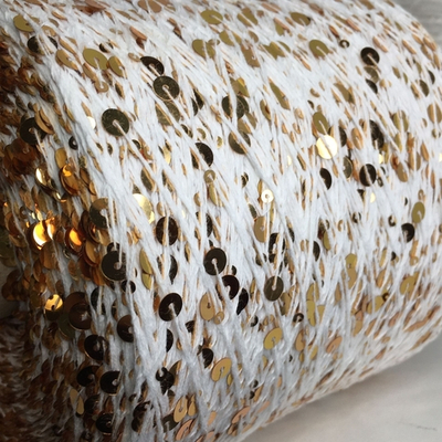 GLAMOUR  Хлопок, пайетки,  240м/100гр.  Белый, золотые пайетки.