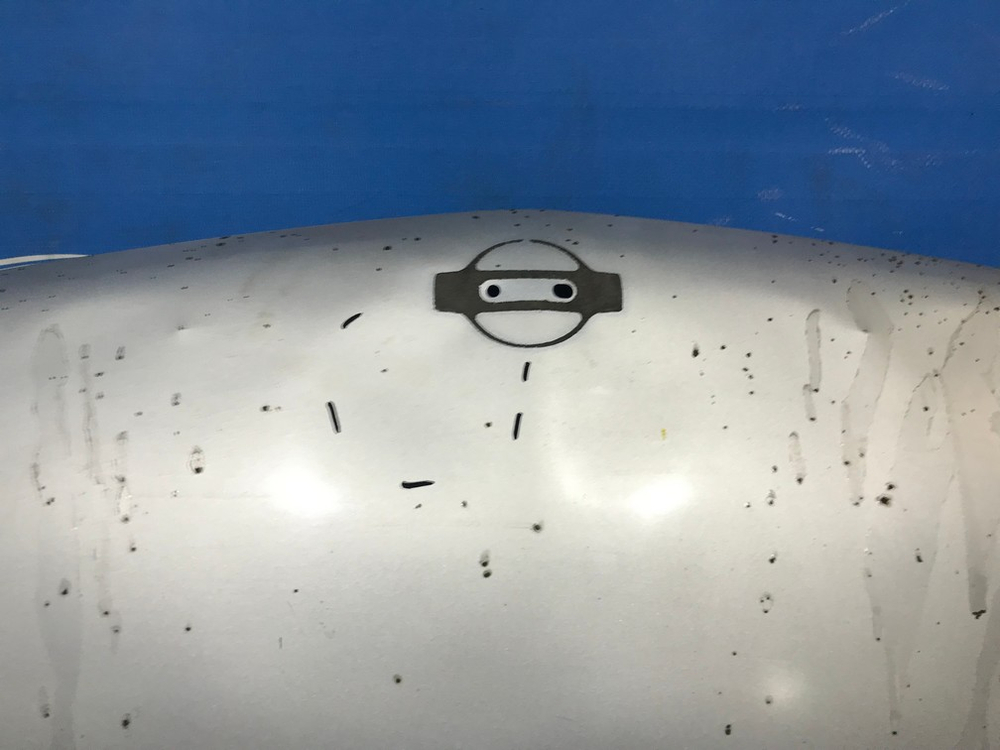 Капот NISSAN AD 2001