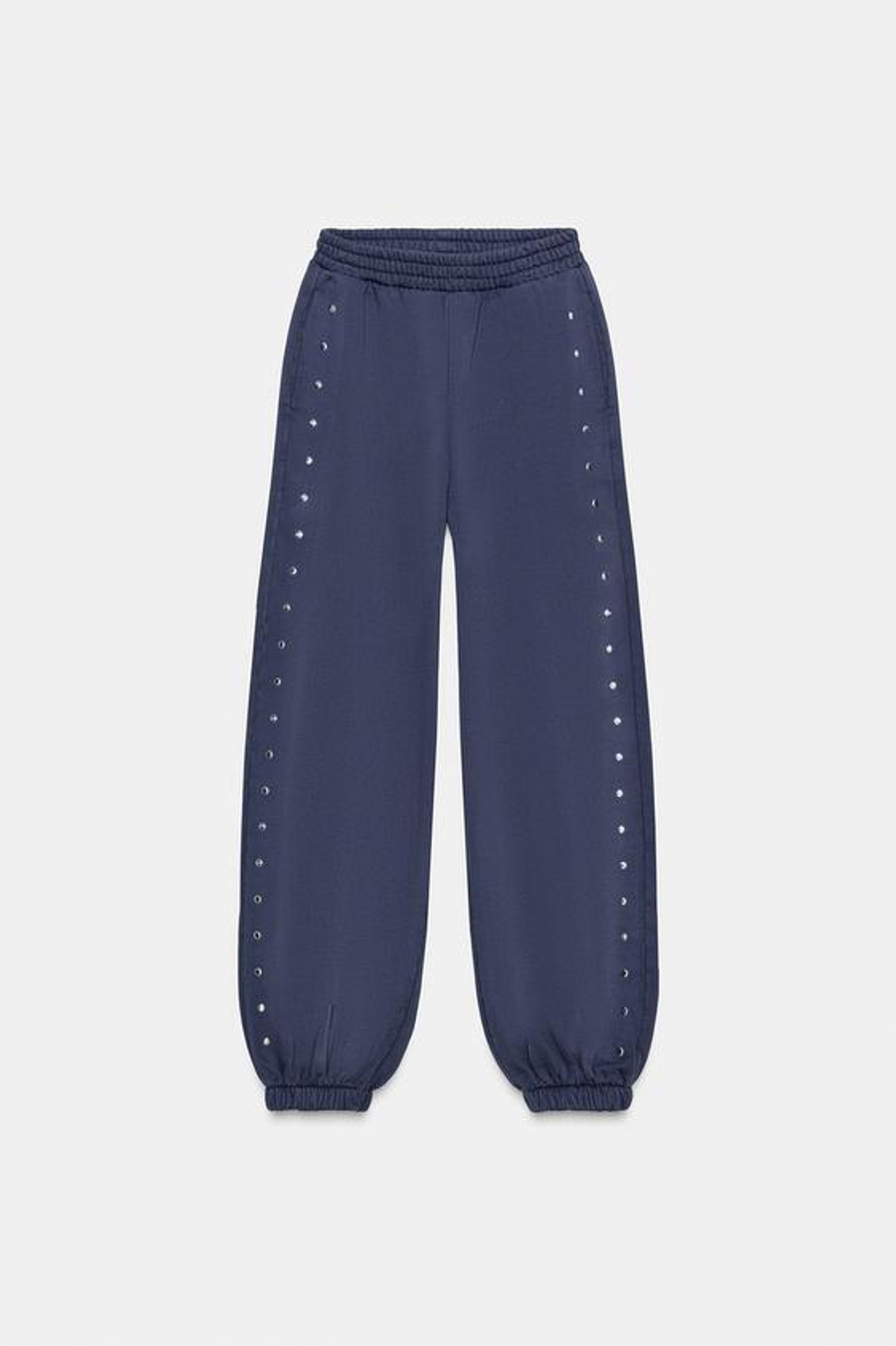 ZARA ДЖОГГЕРЫ ИЗ ТКАНИ С ЭФФЕКТОМ ПОТЕРТОСТИ С ЗАКЛЕПКАМИ, СИНИЙ