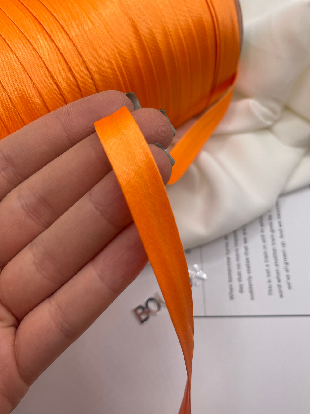 Косая бейка "Gamma" GK-12P 11 - 12 мм №023 яр.оранжевый