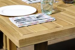 BOOKA, лаунж зона с обеденным столом