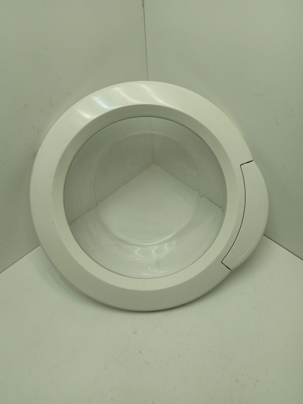 WFC1662OE кт8 Люк в сборе для стиральной машины Bosch Maxx4 б/у