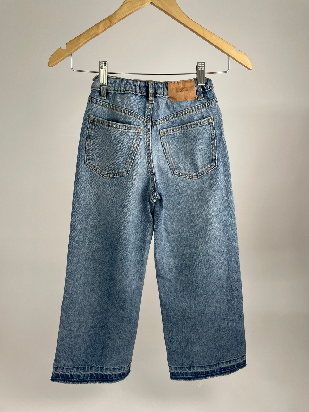 Джинсы Zara