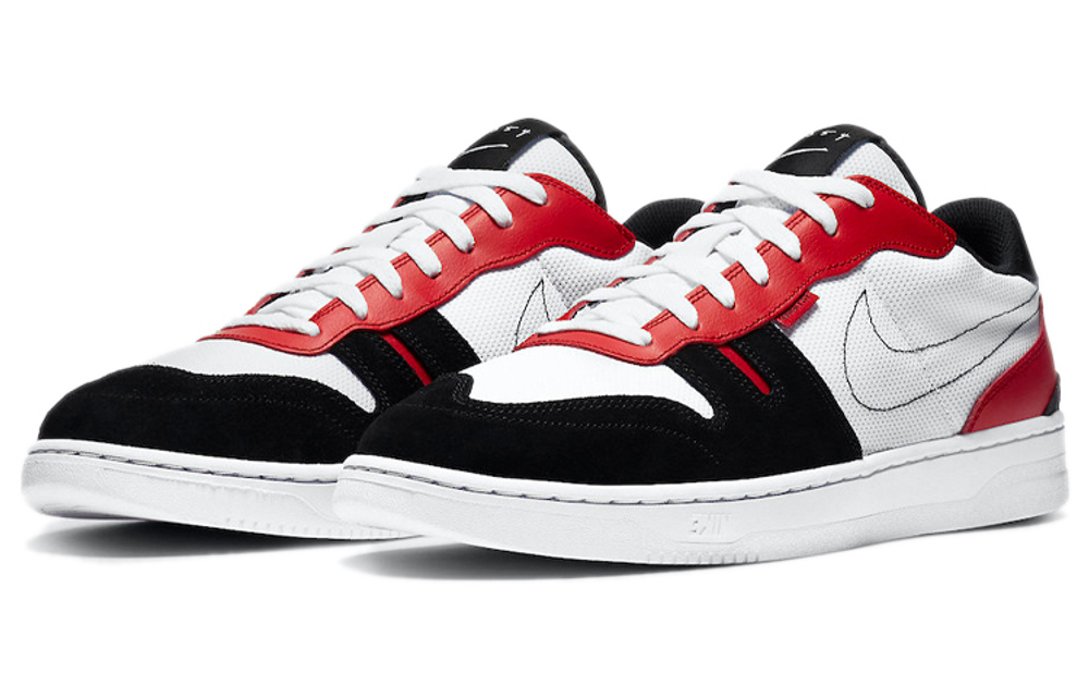 Кроссовки Nike Squash Type Black Toe