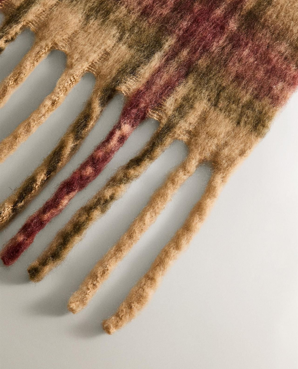 Zara Home - Мягкое клетчатый плед с бахромой, красный, 140x190 см