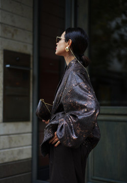 Бомбер змеиный