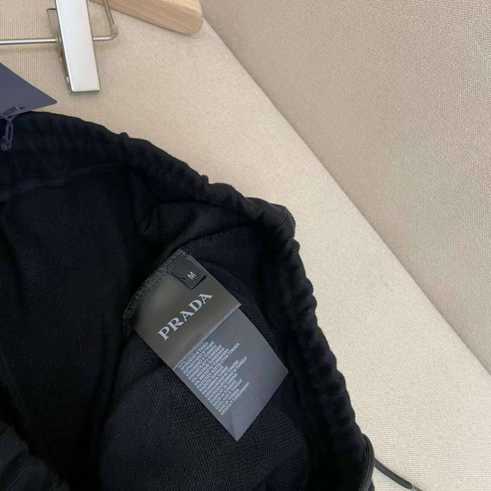 Штаны Prada