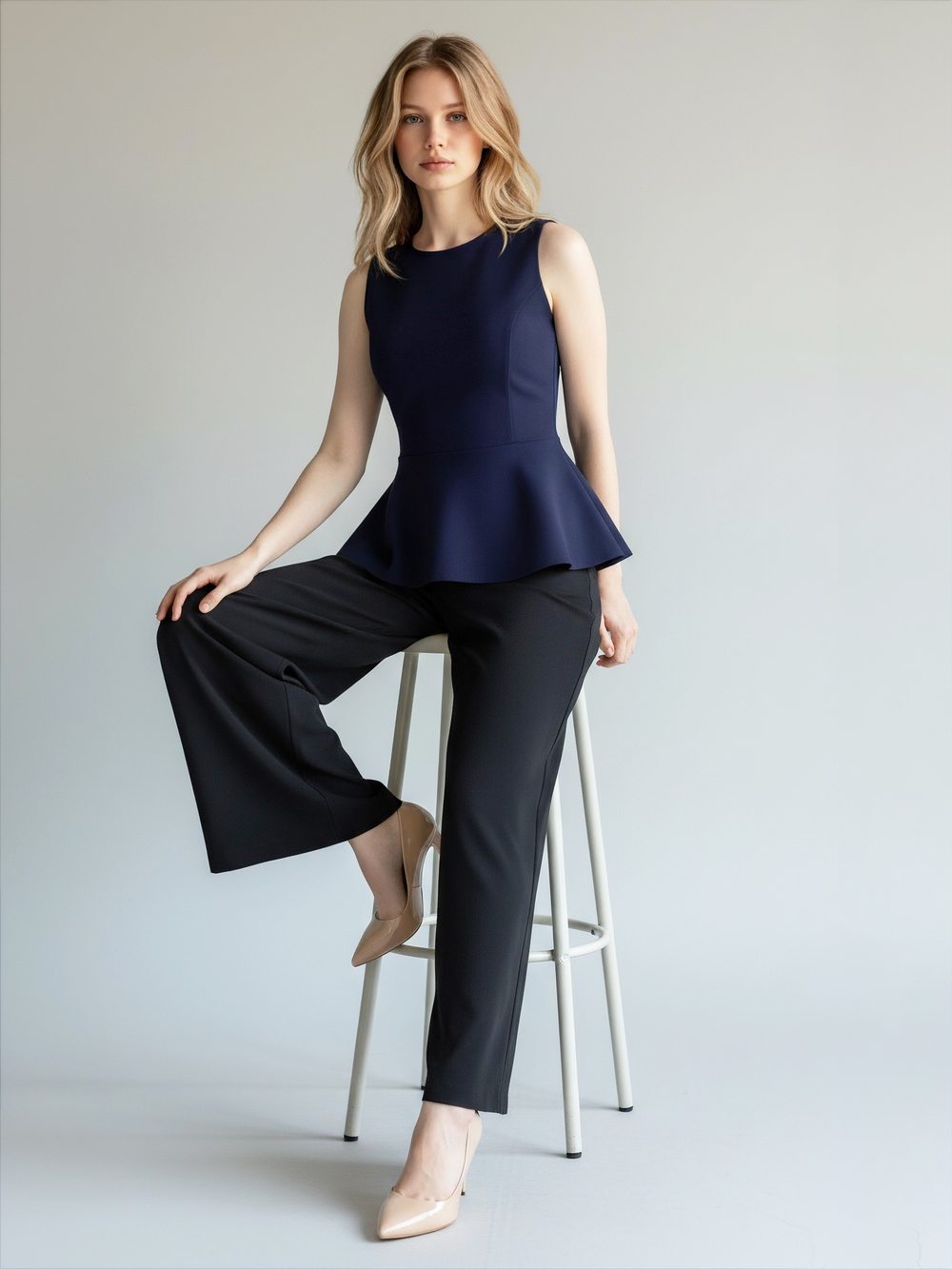 Вечерний топ-блузка с баской