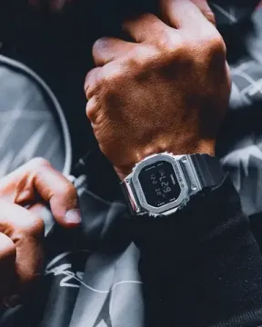 Наручные часы Casio G-Shock GM-5600U-1ER