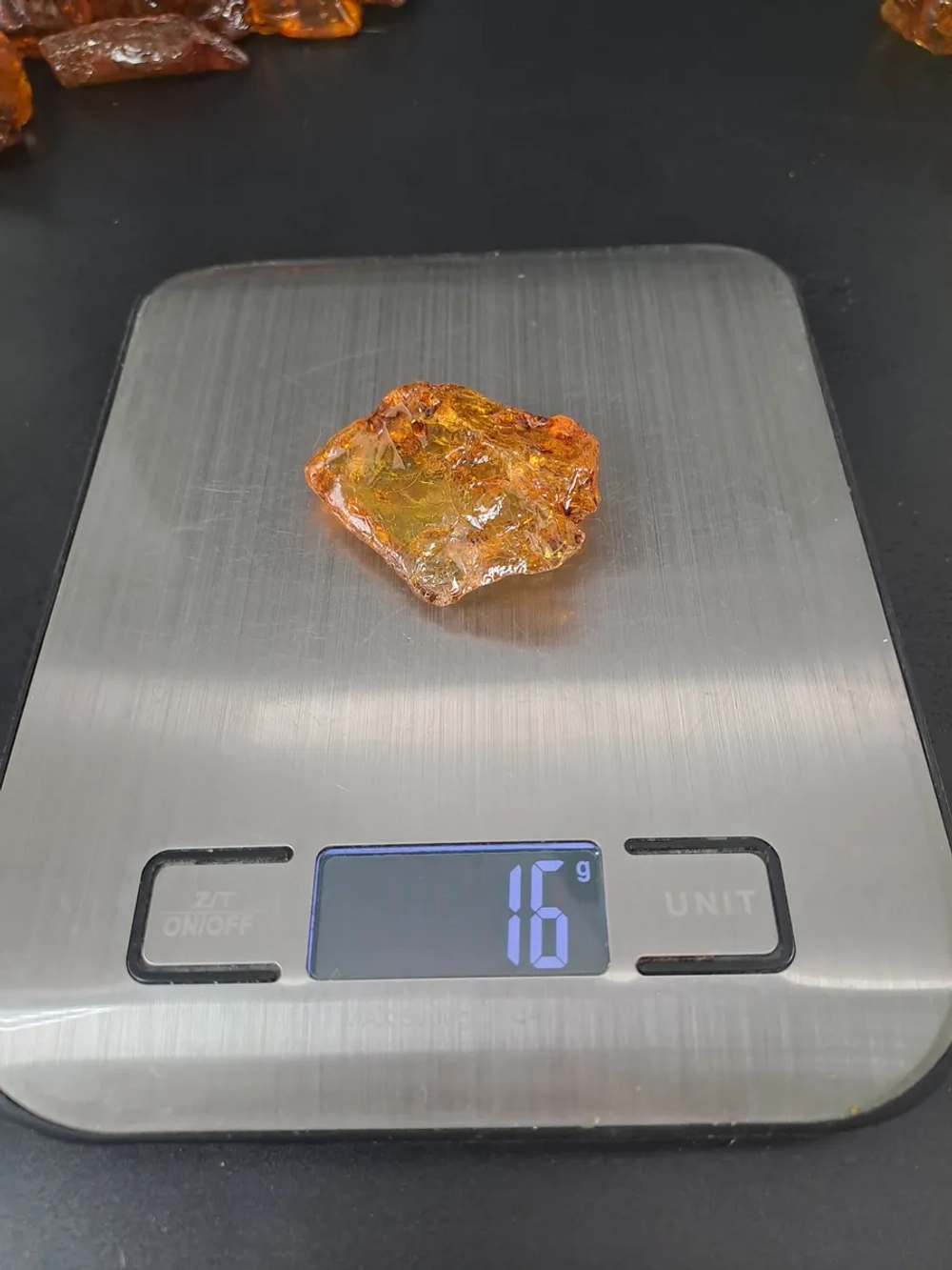 Копал молодой янтарь коллекционный 16 гр