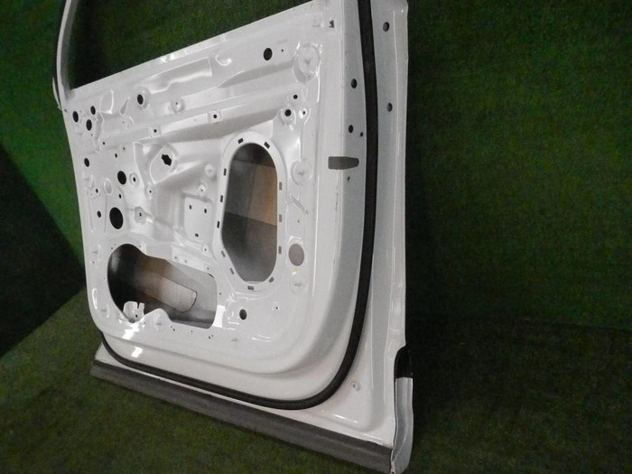 Дверь передняя правая Audi Q7 2 (2015-н.в.)