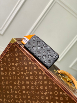 Louis Vuitton Zippy Wallet Horizontal