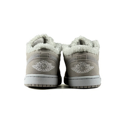 Jordan 1 Low SE Sherpa Fleece "College Grey"