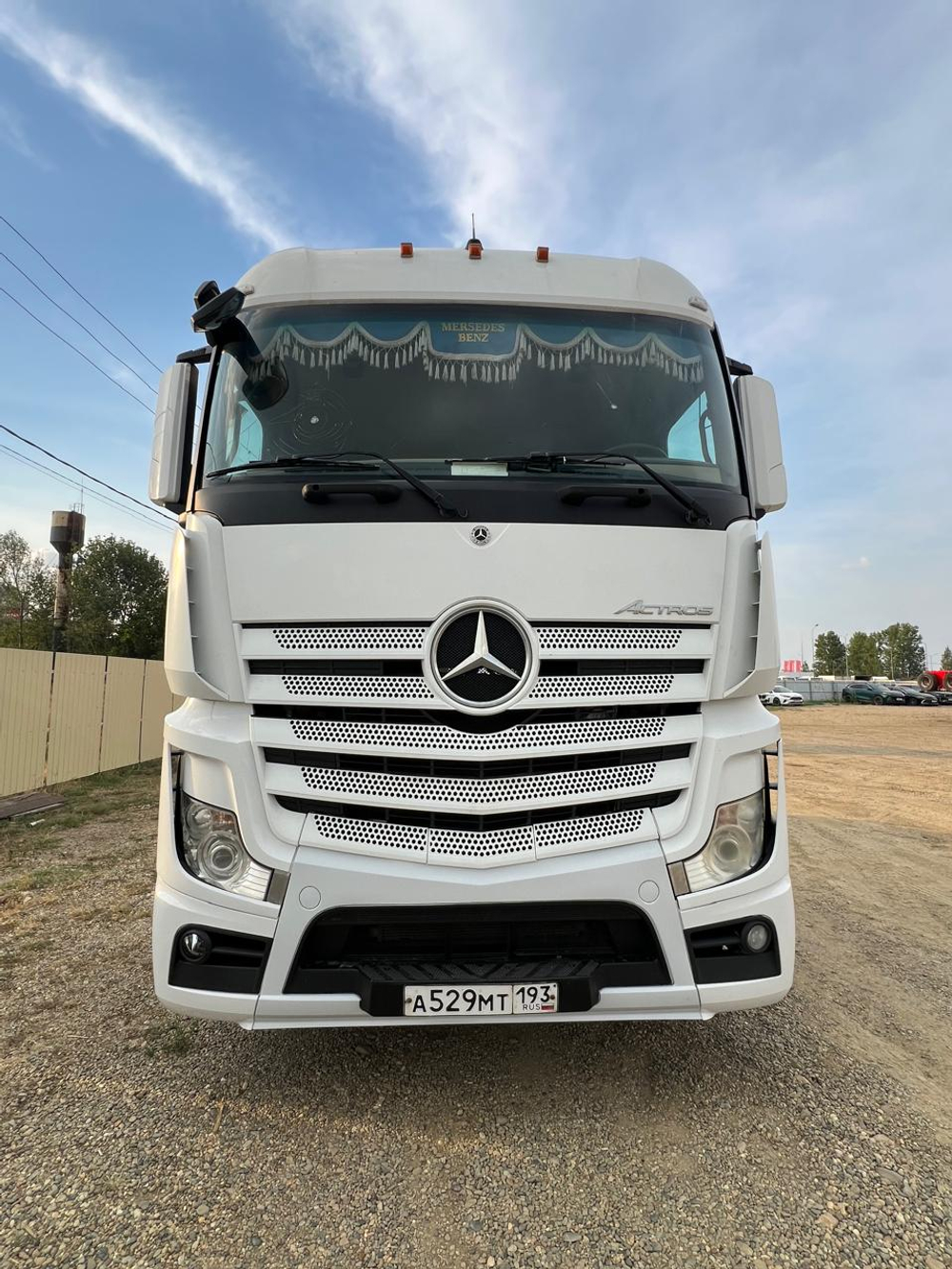 Mercedes-Benz ACTROS 4x2 Седельный тягач 1845 LS (Дизельный, 12,8 л, 449 л.с., АТ)