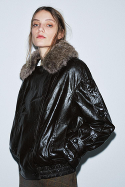 ZARA БЛЕСТЯЩАЯ КУРТКА С ВОРОТНИКОМ ИЗ ИСКУССТВЕННОГО МЕХА — ZW COLLECTION, КОРИЧНЕВЫЙ