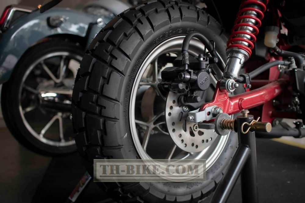 42650-K26-B00ZD. WHEEL SUB ASSY., RR. *NHA40M*. Rear wheel Honda Monkey125 (Z125)