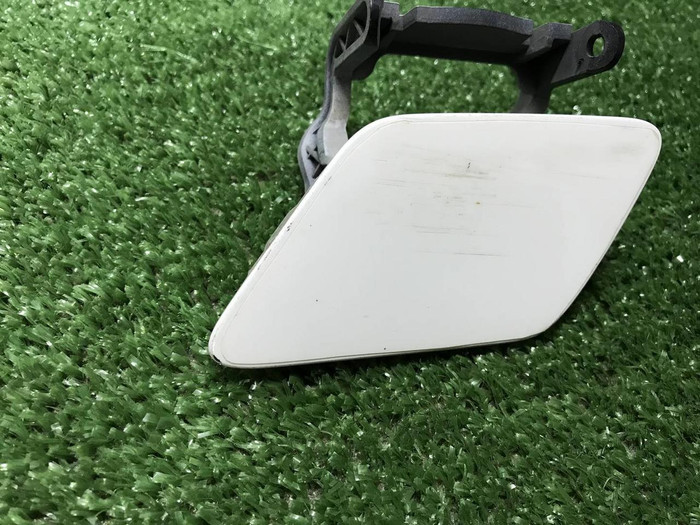 Крышка форсунки левая Audi A4 5 B9 (2015-2020)