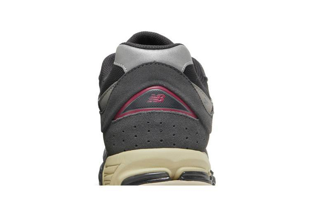 Кроссовки New Balance Nb 2002R