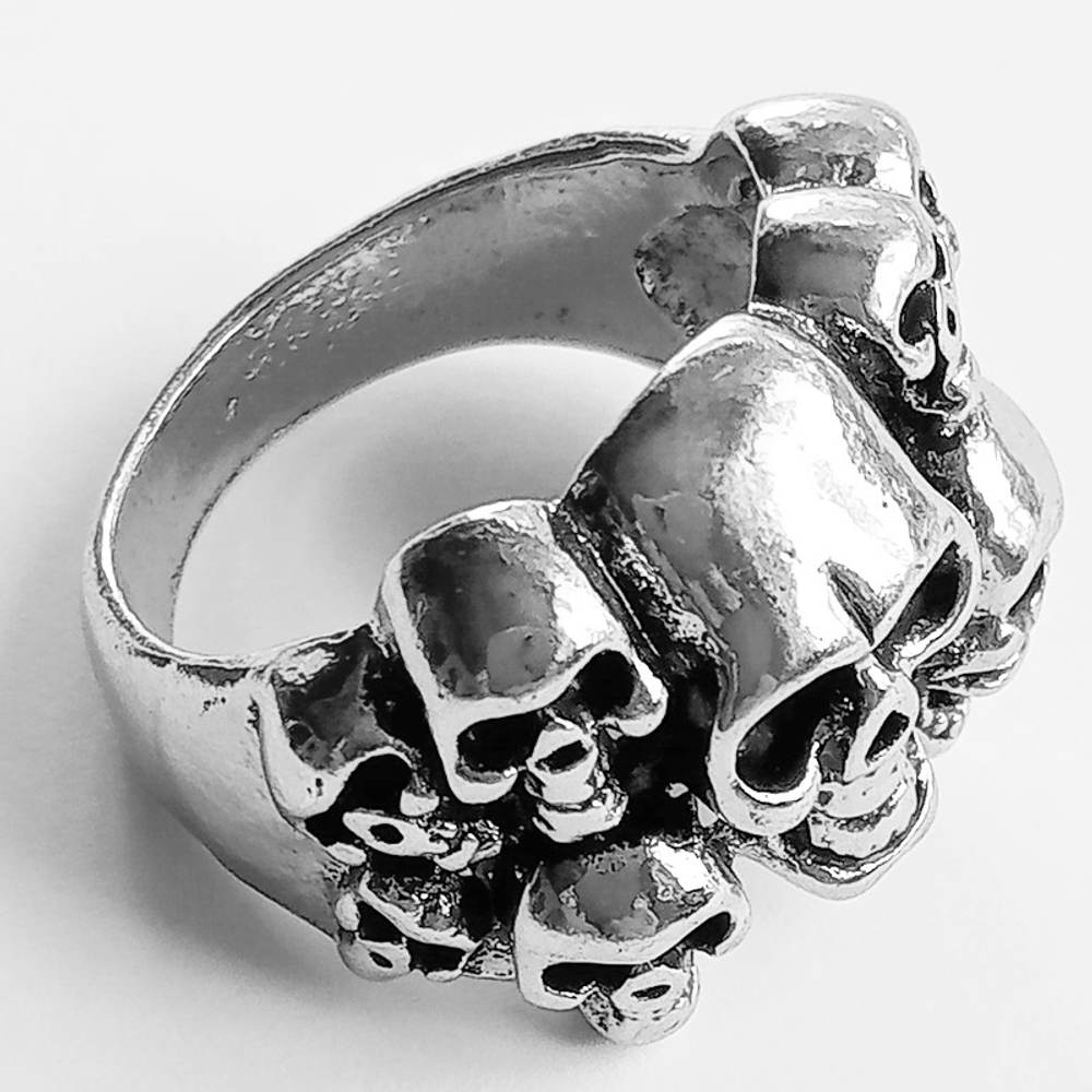 Перстень мужской "Черепа", кольцо стальное. Размер 21. Stainless Steel (нержавеющая сталь). Готические украшения.