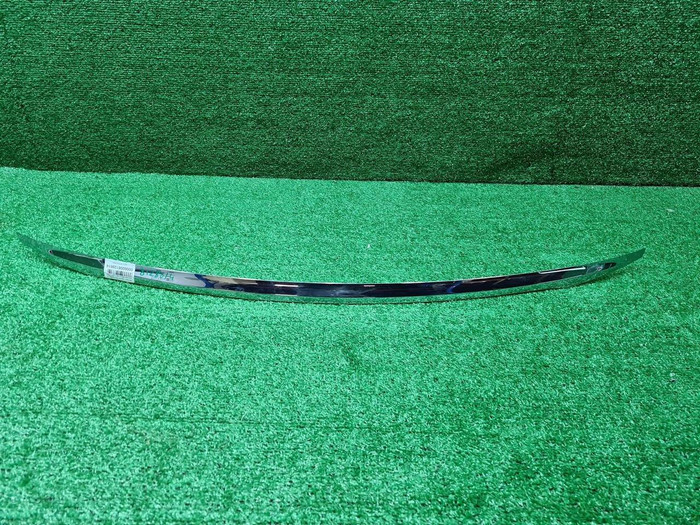 Молдинг крышки багажника Mercedes E W213 (16-21)