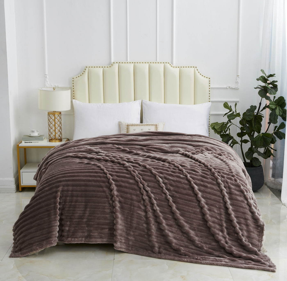 Плед 210x230 Sofi De MarkO Орнелла мокко