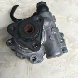 ГУР насос VAG 1.8T Audi A4/A6, VW Passat/Bora