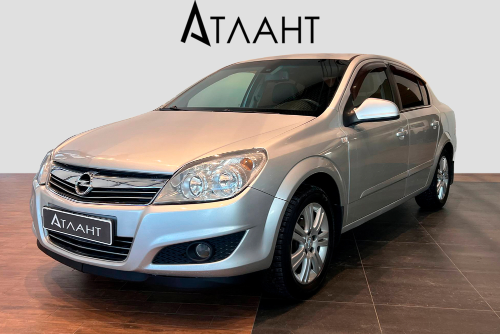 Opel Astra Family, 2012 год