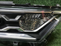 Фара правая Toyota RAV4 5 XA50 (2018-н.в.) LED