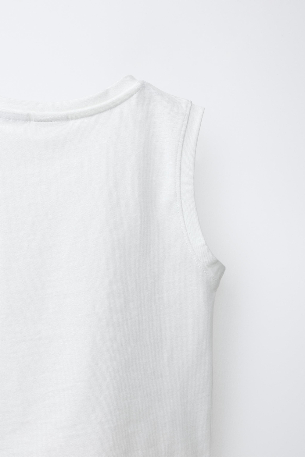 ZARA ОДНОТОННАЯ ФУТБОЛКА С КАРМАНОМ, БЕЛЫЙ