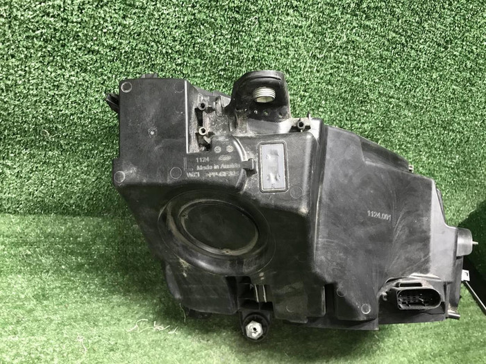 Фара левая Mercedes GLC X253 (2019-2022) LED