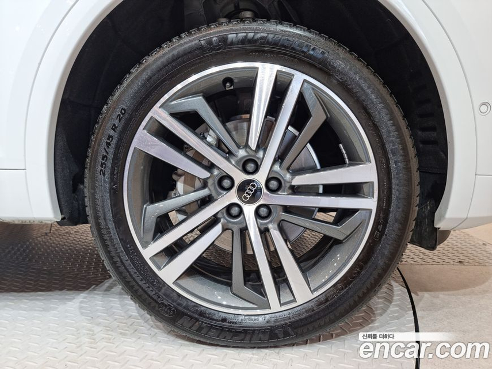 Audi Q5 (FY) 45 TFSI Quattro Premium (06.2023)