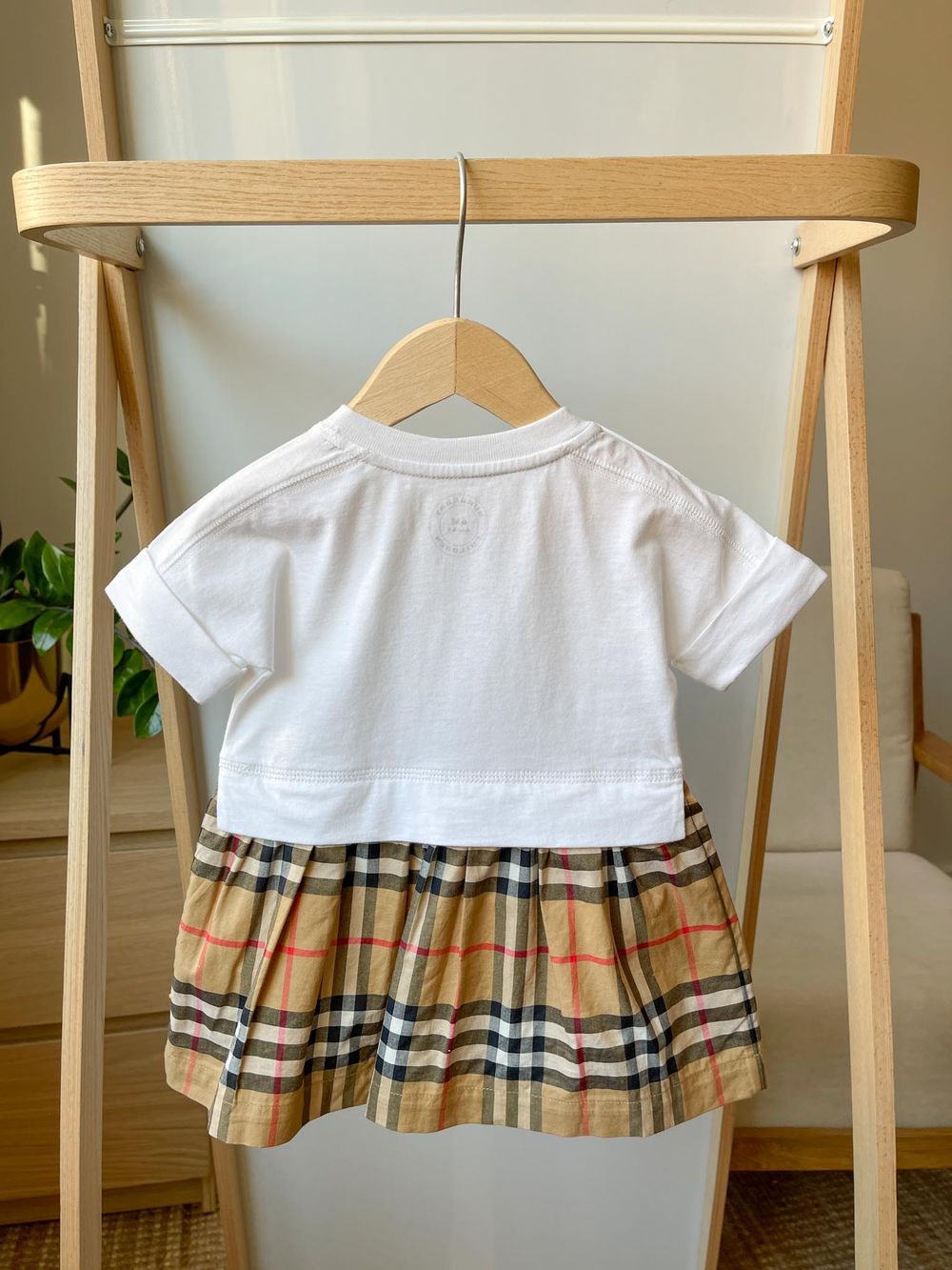 Платье Burberry, 68