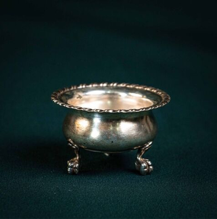 Винтаж: Серебряная солонка