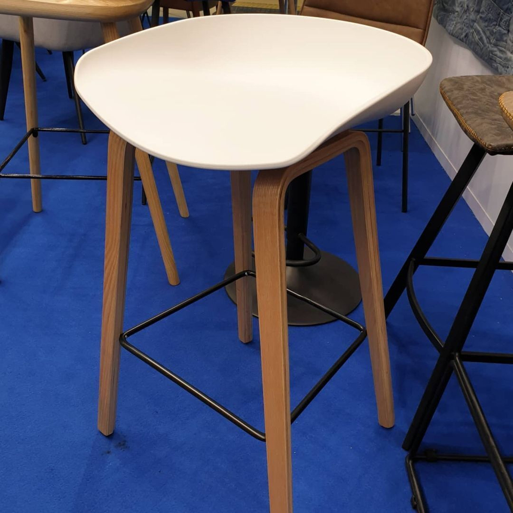 Стул барный BY003 белый бук/матовый черный металл