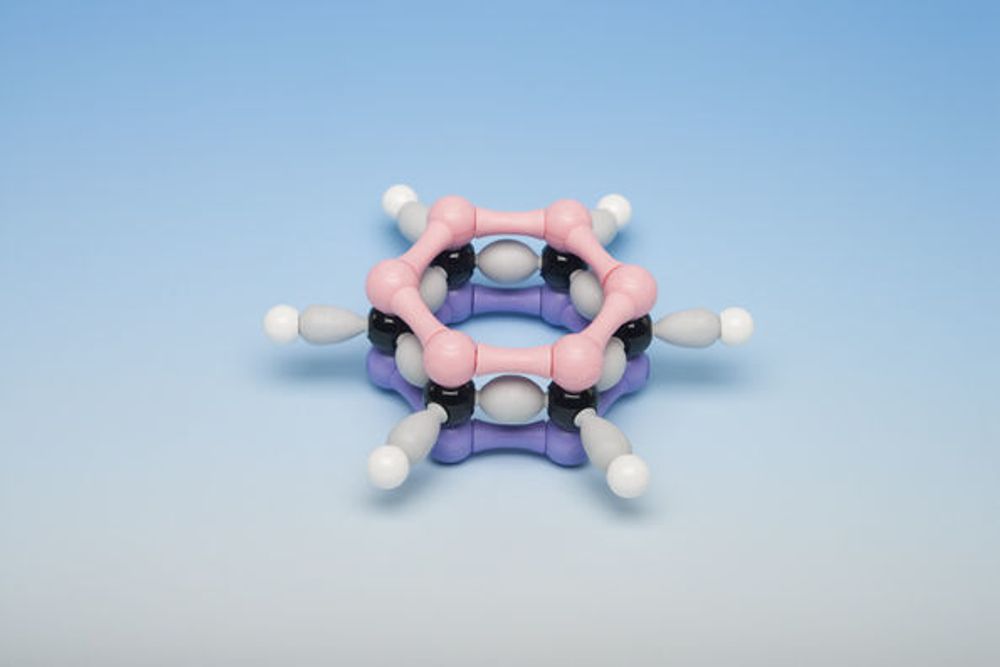Модель молекулы бензола, гибридные орбитали