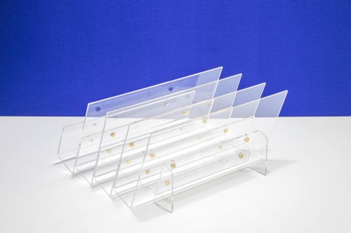 Подставка для тетрадей, журналов, блистерных упаковок 4-х секционная