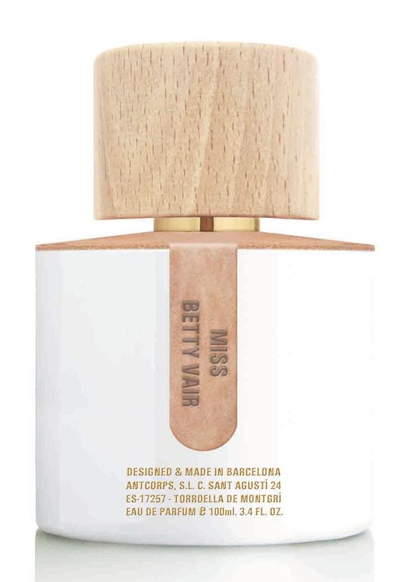 Santi Burgas Miss Betty Vair