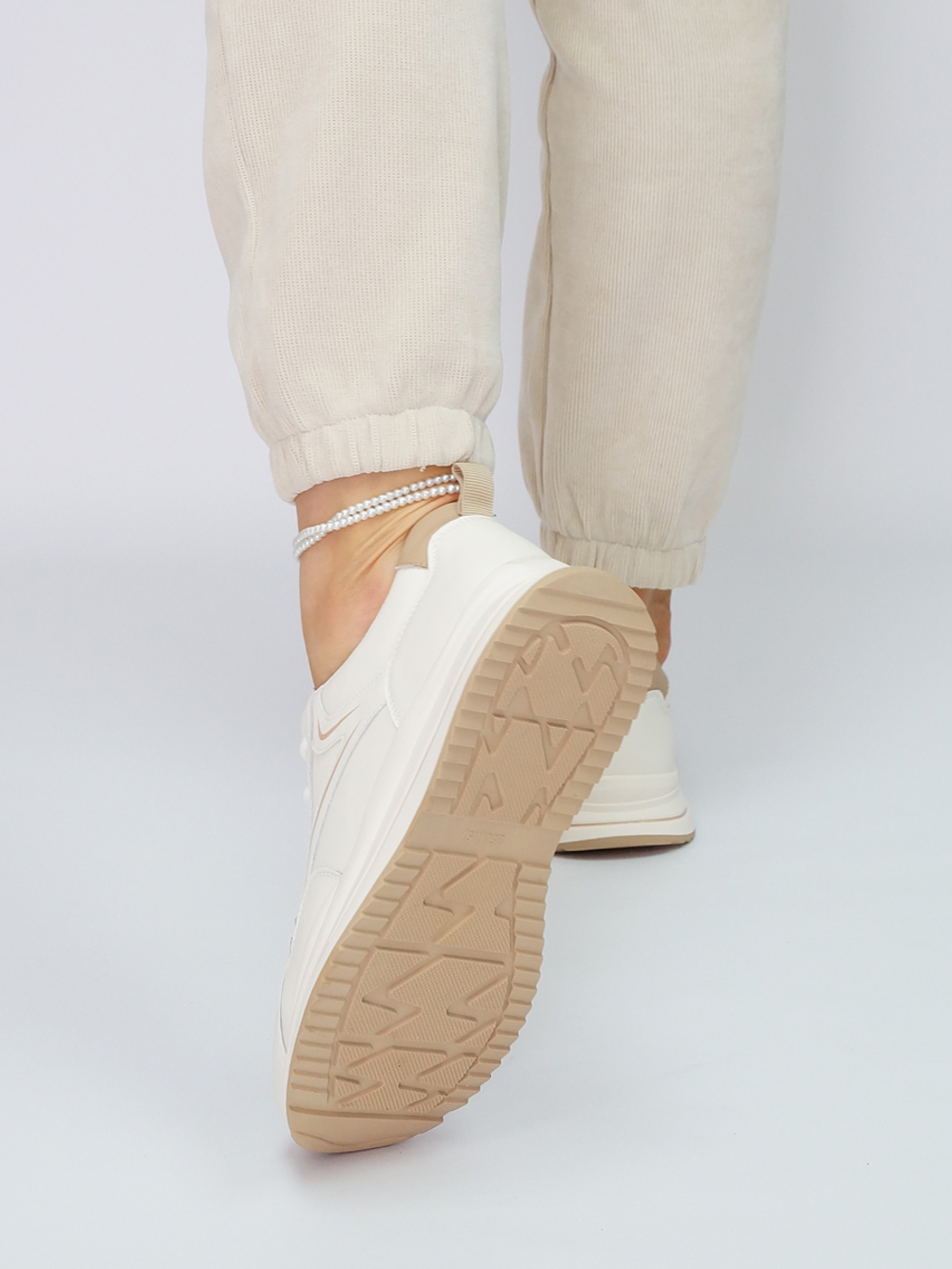 Кроссовки женские демисезонные