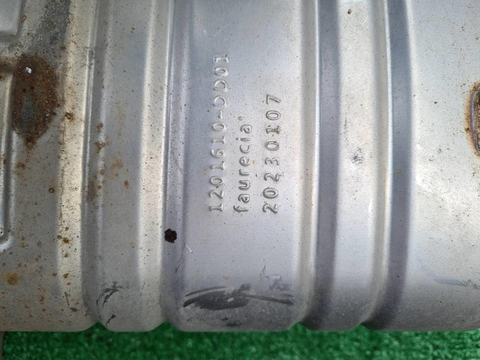 Глушитель Hongqi HS5 (2019-н.в.)