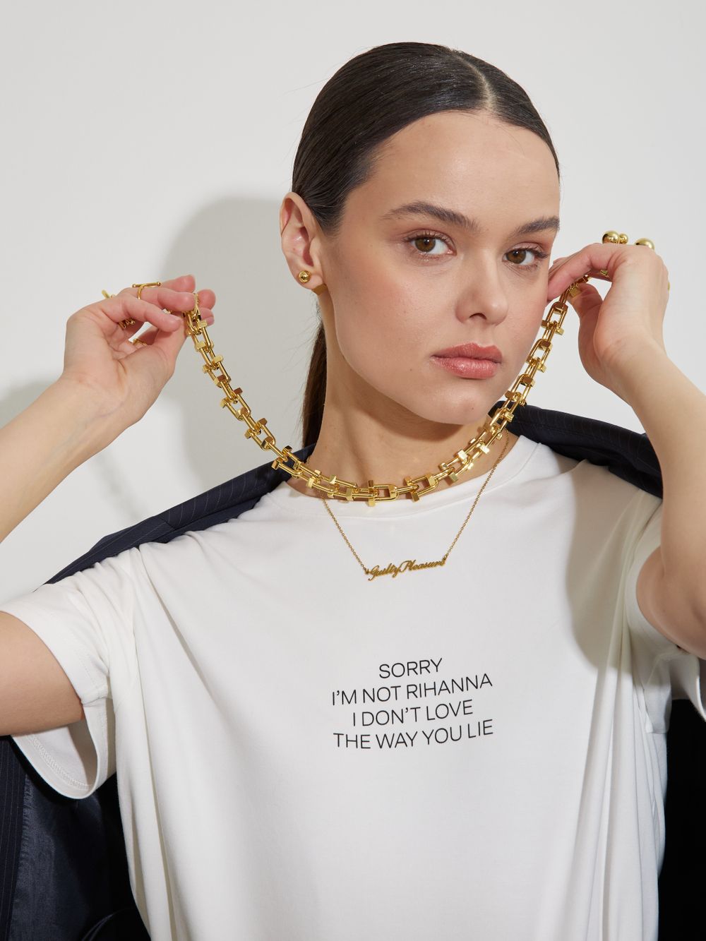 ФУТБОЛКА «RIHANNA»