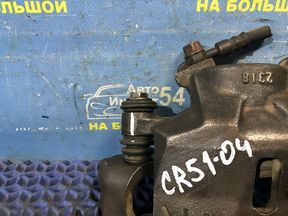 Суппорт тормозной передний правый TOYOTA LITEACE 1998