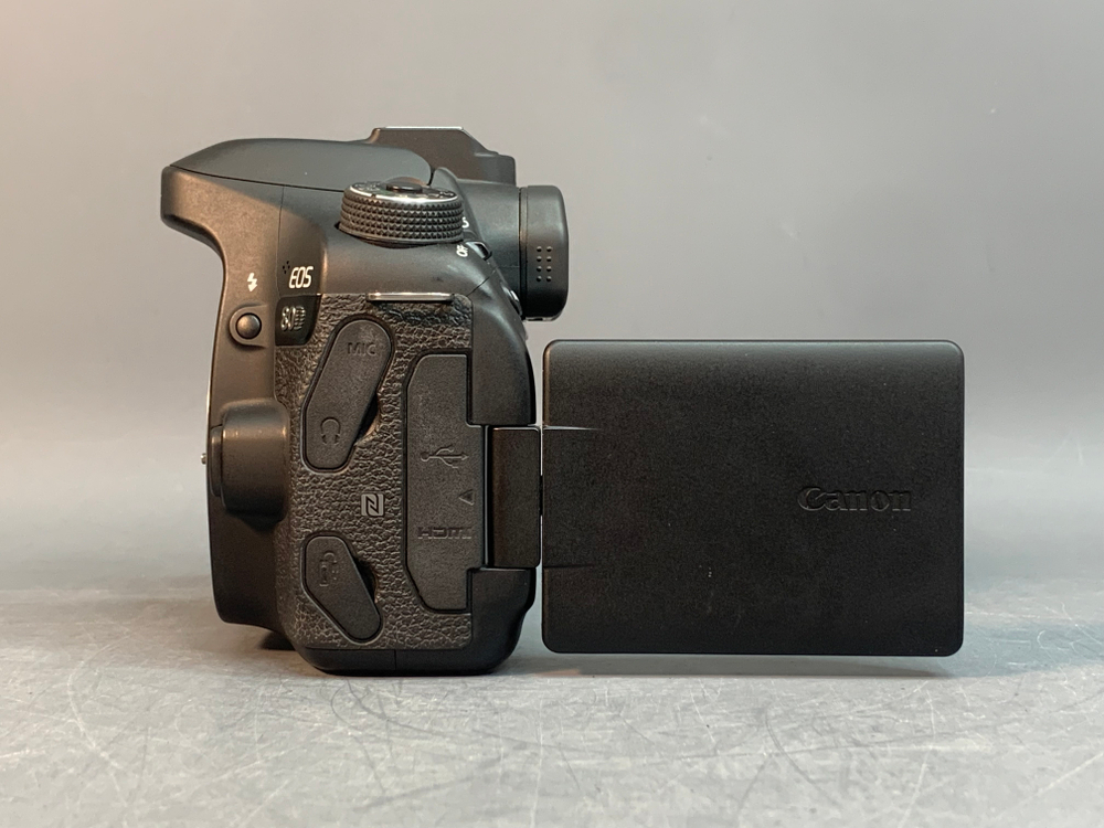 Canon EOS 80D body 92.000 Кадров