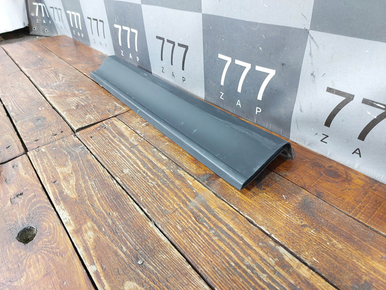 Накладка двери задней правой Mazda CX-5 2 (KF) 17-нв Б/У Оригинал KB7W51RC1