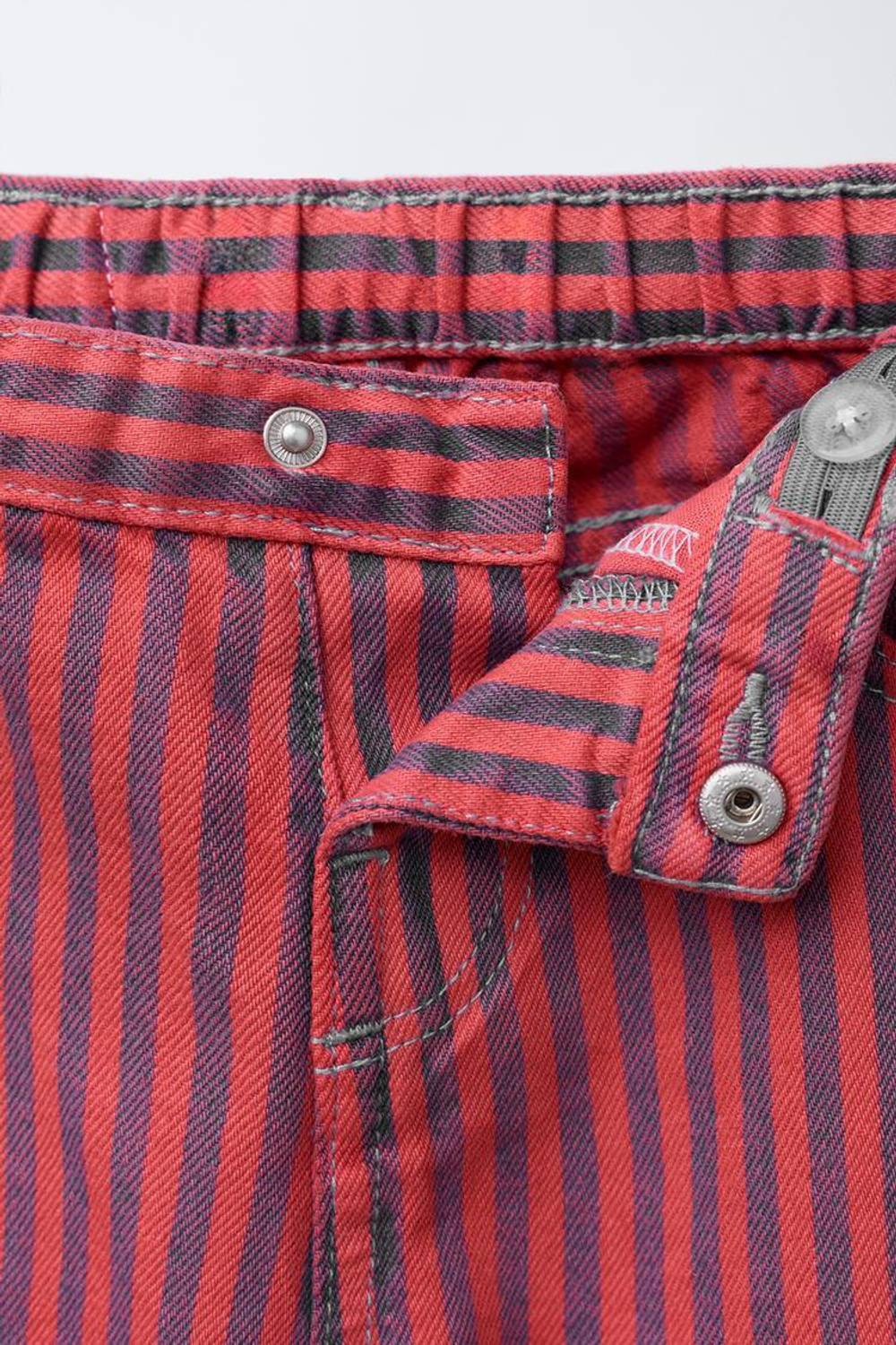 ZARA ПРЯМЫЕ БРЮКИ ИЗ ТВИЛА В ПОЛОСКУ, ЭКРЮ/СИНИЙ