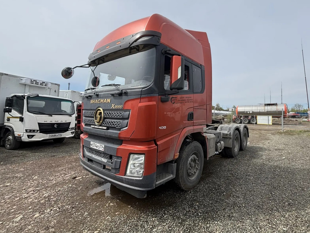 Shacman (Shaanxi) SX* 6x4 Седельный тягач SX42584V324 (Дизельный, 11,6 л, 423 л.с., МТ)