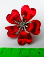 Брошь " Алый мак". Брошка символизирует жизнелюбие и защиту от злых сил.