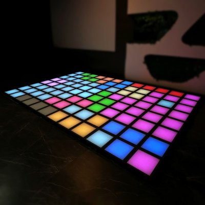 Интерактивный светодиодный пол "Арена Pixel battle"