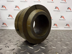 Втулка 8J-8906