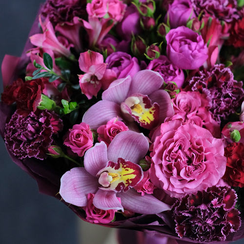 Купить Букет «Клеопатра» с пионовидными розами и орхидеями